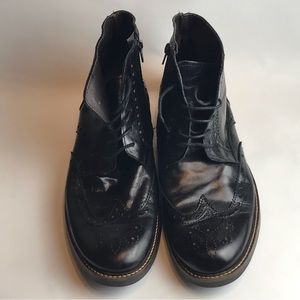 Lavorazione Artigiana Men’s Wingtip Black leather Side Zip Up Laced boots
